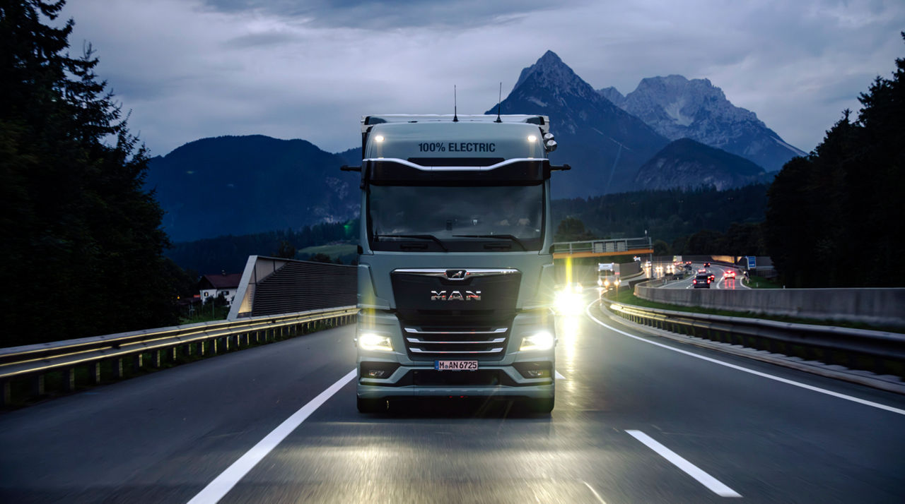 01_Nočné jazdy s e-truckom MAN.JPG